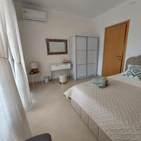 Danai Nefeli Apartment Siviri